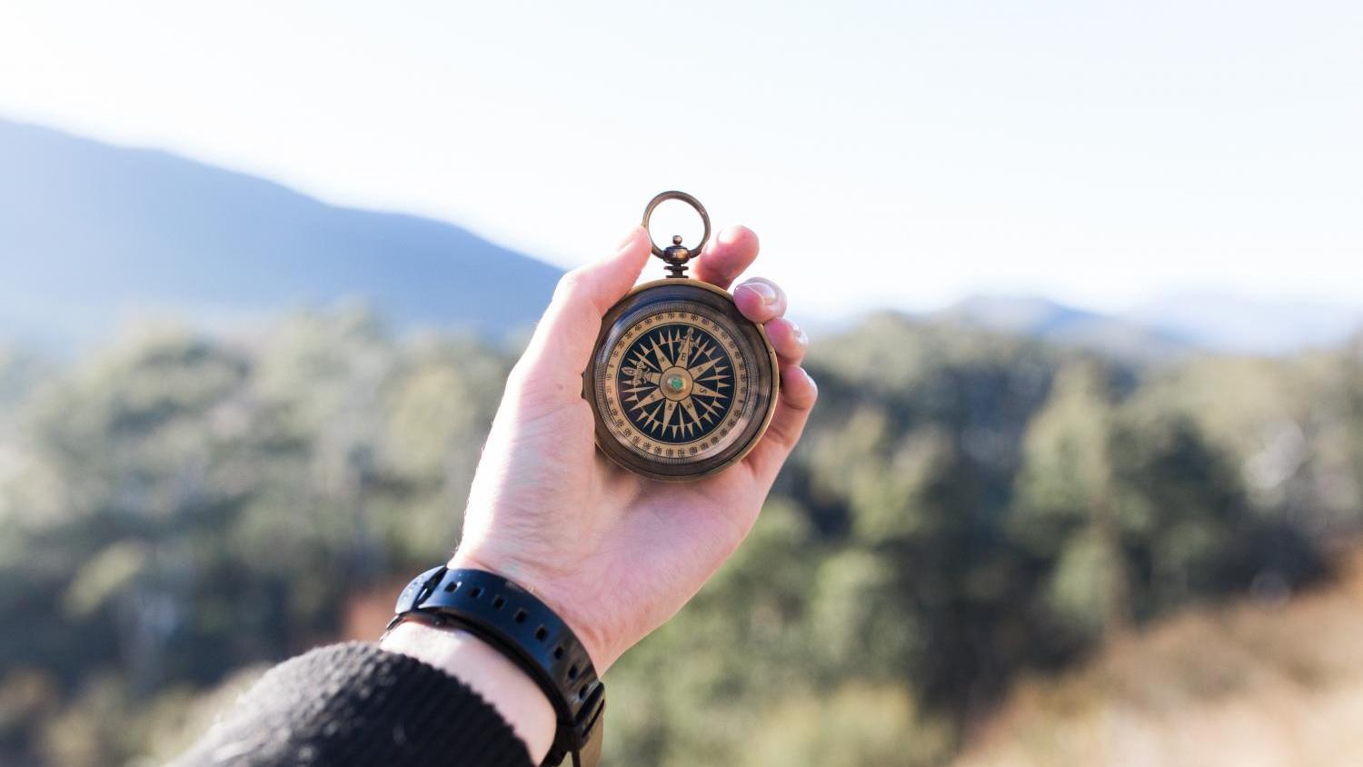 adventure-1850673_by_pexels_pixabay_pfarrbriefservice